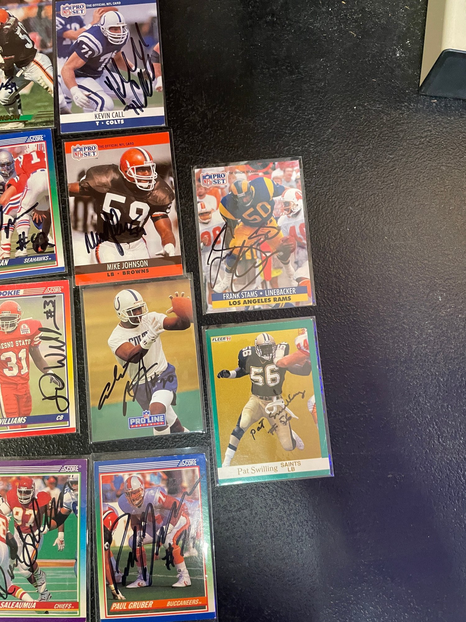 50 AUTOGRAPHED SPORTS CARDS #5301 | Auctionninja.com