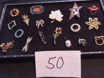 Mixed Brooch Lot