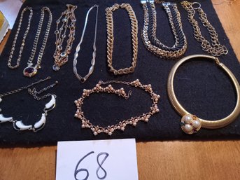 Goldtone Choker Lot