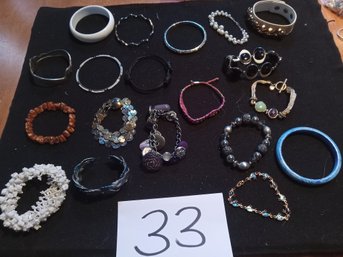 MIXED BRACELET LOT