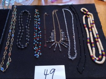 MIXED NECKLACE LOT