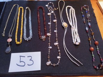 MIXED NECKLACE LOT