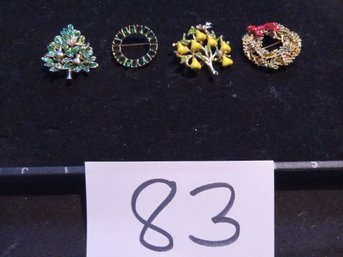 DESIGNER XMAS BROOCH LOT