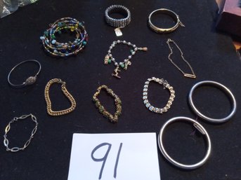 MIX3ED BRACELET LOT