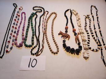 MIXED NECKLACE LOT