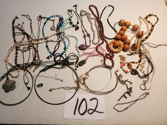 BULK NECKLACE LOT