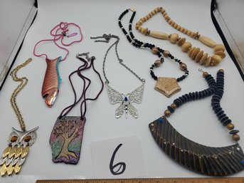LARGE STATEMENT NECKLACE LOT