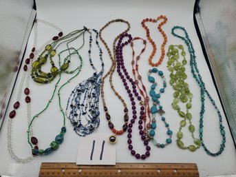 MIXED BEADED NECKLACE LOT
