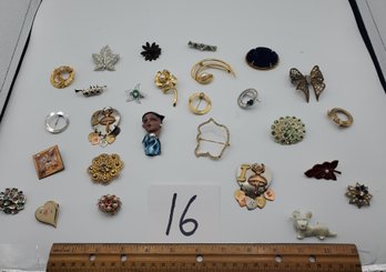 MIXED BROOCH LOT