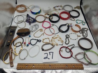 MIXED BRACELET LOT
