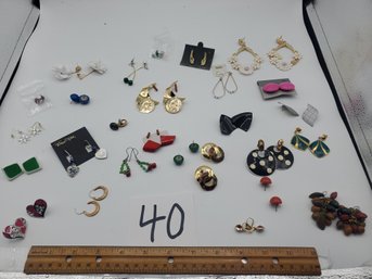 PIERCED EARRING LOT