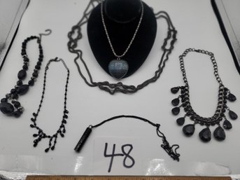 ELEGANT BLACKTONE NECKLACE