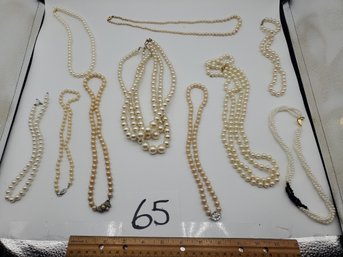 FAUX PEARL NECKLACE LOT