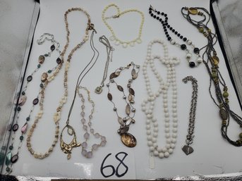 MIXED NECKLACE LOT