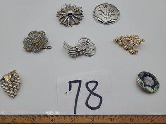 DESIGNER BROOCH LOT