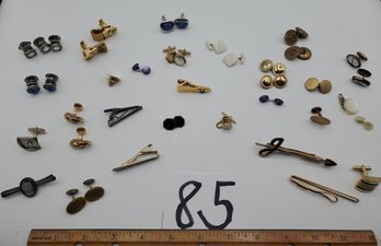 MEN'S TIE TACK AND CUFFLINK LOT