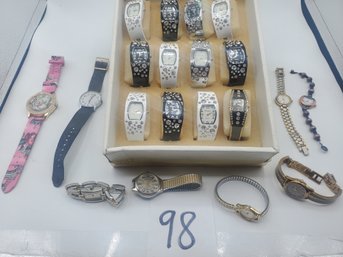 MIXED WATCH LOT