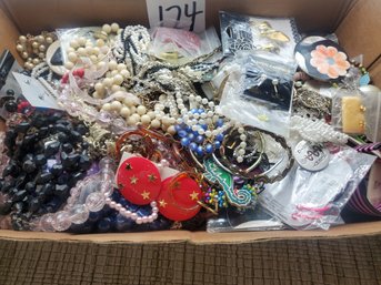 OVER 6 POUNDS UNSEARCHED ESTATE JEWELRY