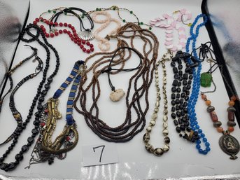 MIXED NECKLACE LOT 15 PCS