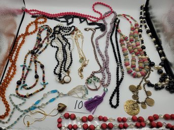 MIXED NECKLACE LOT 15 PCS