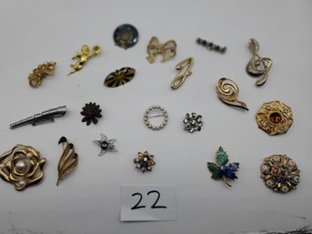 MIXED BROOCH LOT 20 PCS