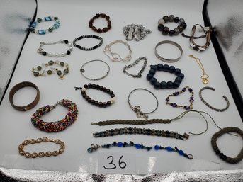 MIXED BRACELET LOT