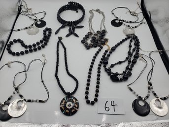 ELEGANT BLACKTONE NECKLACE LOT