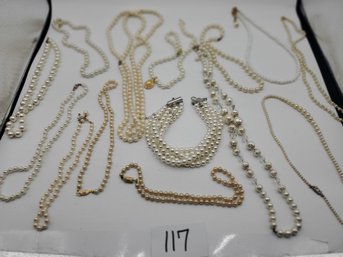MIXED FAUX PEARL NECKLACE LOT
