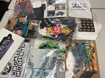 COMIC SHOP RETAIL DISPLAY PCS - CARDBOARD