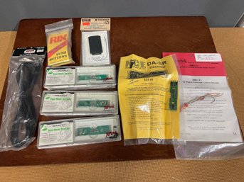 MODEL TRAIN ELECTRONICS DCC