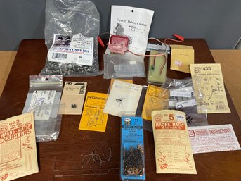 HO SCALE ASSORTED PARTS WHEELS COUPLERS DETAILS