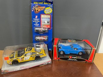 DIECAST 1/24 BUGATTI NASCAR CARS