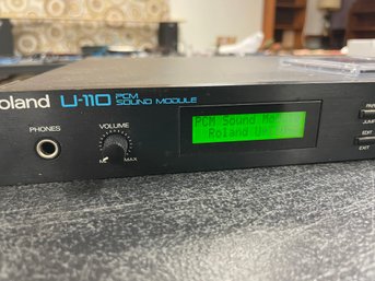 ROLAND U-110 PCM SOUND MODULE W/3 SOUND CARDS