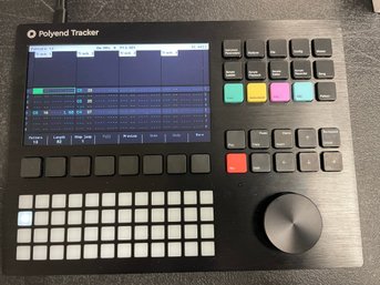 POLYEND TRACKER - STAND ALONE AUDIO WORKSTATION