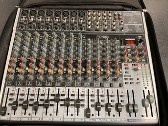 BEHRINGER X2222 22 INPUT USB BUS MIXER IN SOFT CASE