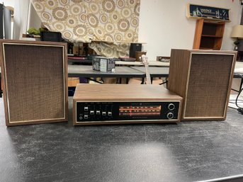 GE AM/FM STEREO W/2 JAPAN MADE SPEAKERS