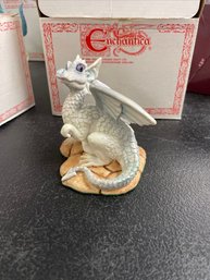 ROYAL DOULTON ENCHANTICA DRAGON EN 2234 TREA