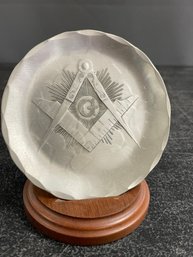 HANDMADE WENDELL AUGUST PEWTER MASONIC DISPLAY PLATE WITH STAND