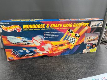 HOT WHEELS DIECAST MONGOOSE AND SNAKE DRAG SET - SEALED