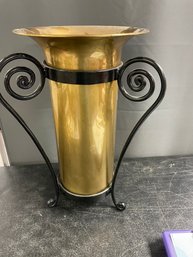 FABULOUS BRASS/CAST UMBRELLA STAND
