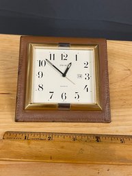 SEIKO QUARTZ LEATHERETTE DESK CLOCK