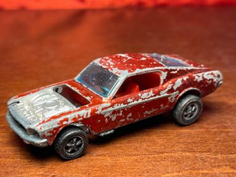 HOT WHEELS REDLINE 1968 CUSTOM MUSTANG