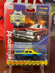 SLOT CAR - NEW YORK STATE POLICE - AMERICA'S FINEST - 1974 DODGE MONACO