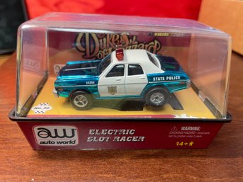 DUKES OF HAZZARD - 1977 DODGE MONACO POLICE CAR - SLOT RACER
