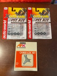 AUTO WORLD/AFX TRACTION KIT QUICKEE-LOK KEY SLOT CARS PARTS