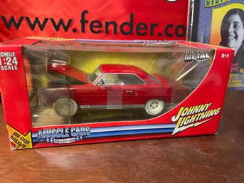 WHITE LIGHTNING - JOHNNY LIGHTNING 1/24 1966 CHEVY NOVA SS