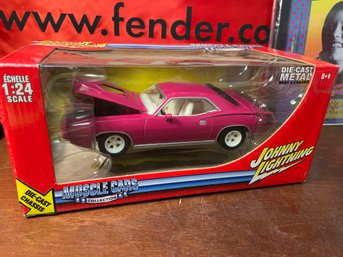JOHNNY LIGHTNING - WHITE LIGHTNING - 1/24 1970 HEMI CUDA