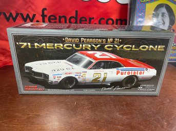 ICONS 1/24 1971 MERCURY CYCLONE DAVID PEARSON 21