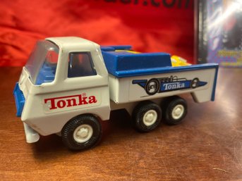 TONKA INDY RACE CAR TRANSPORTER W/CAR