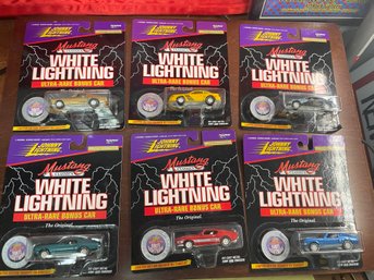 WHITE LIGHTNING MUSTANG CLASSICS JOHNNY LIGHTNING